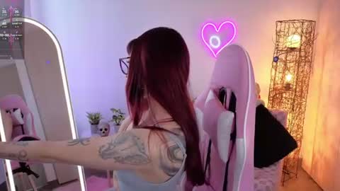 violet online show from July 16, 9:08 pm