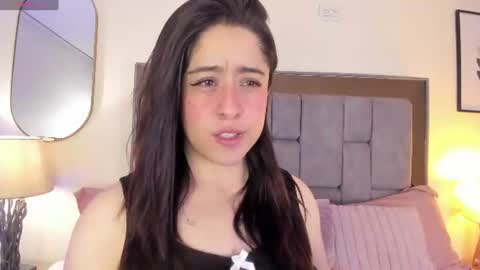 Violet Nova online show from June 18, 11:37 am