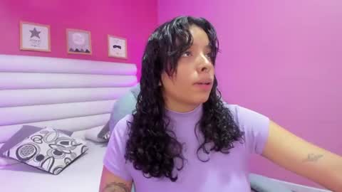 violet_sinclair online show from June 9, 11:53 am