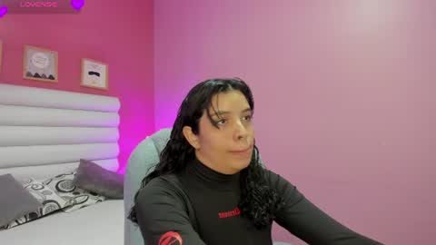 violet_sinclair online show from June 21, 11:14 am
