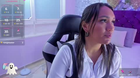 Snapshot of violeta_medina chatting on January 5, 1:56 am violeta_medina online show from January 5, 1:56 am