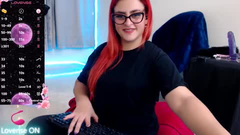 Snapshot of violetabitch chatting on February 20, 10:48 pm Violetta Morningstar online show from February 20, 10:48 pm