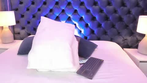 Snapshot of violetgrace__ chatting on October 13, 9:50 pm Your Princess Violet online show from October 13, 9:50 pm