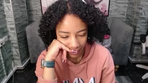 violeth_b online show from September 15, 12:46 pm