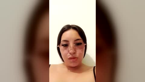 Violetle online show from August 5, 11:00 pm