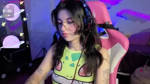   online show from November 19, 7:47 pm