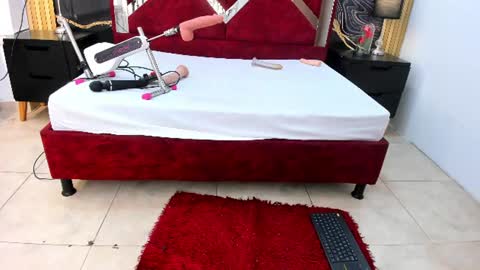 Violet Rose online show from July 11, 8:20 pm