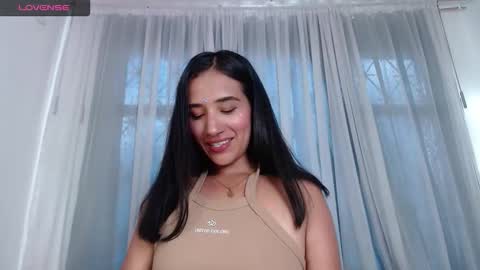 Snapshot of violetsweet_cs chatting on October 4, 9:52 pm violetsweet_cs online show from October 4, 9:52 pm