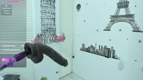 violett_collinss online show from May 30, 4:43 am