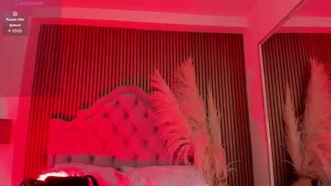violett_hott_ online show from February 7, 1:04 pm
