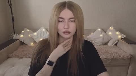 ViolettaOtis online show from September 27, 11:06 am