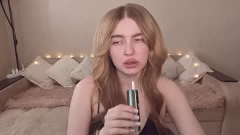 ViolettaOtis online show from July 2, 10:32 am