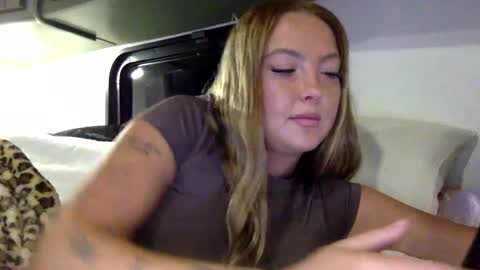 Violet Blake online show from September 19, 2:32 am