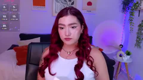 Violett Castel online show from July 7, 12:02 am