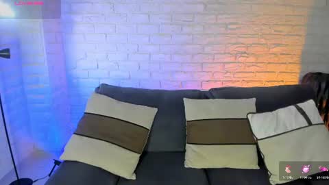 Violett  online show from July 25, 11:50 am