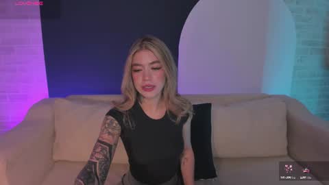 Violett  online show from July 17, 10:41 am