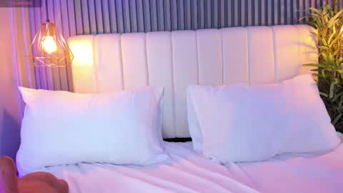 VioletthaRous online show from December 3, 4:48 am