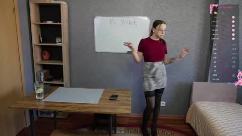 Violet online show from April 28, 11:25 am