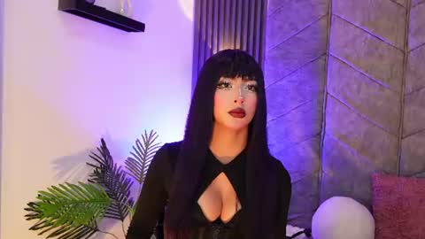 viollettebylyly online show from June 23, 12:25 pm