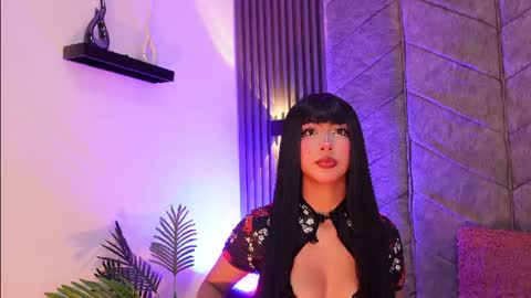 viollettebylyly online show from June 24, 12:48 pm