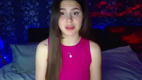 viollinalv online show from March 3, 8:37 pm