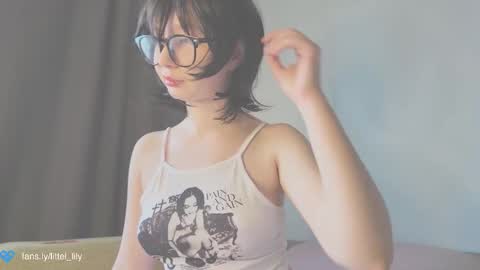  Lily  online show from September 11, 5:41 am