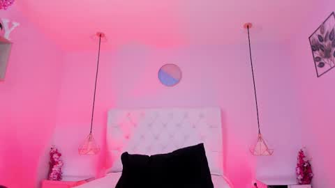 Vivi online show from October 24, 5:25 am