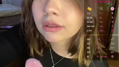 Vivian online show from August 1, 10:39 am