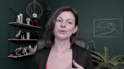 Vivian online show from December 16, 8:20 am