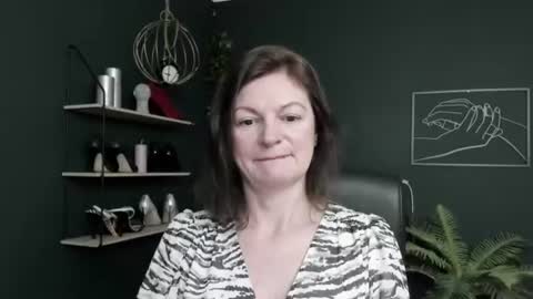 Vivian online show from June 18, 6:48 am