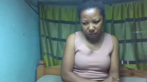 viviane0812 online show from September 27, 1:18 pm