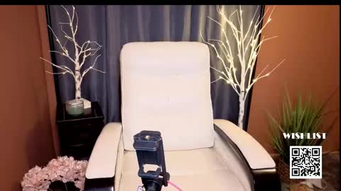 VivianLuxe online show from February 17, 12:21 am