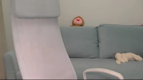 vivianwinters online show from January 8, 9:08 pm