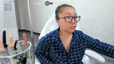 Vivien online show from July 3, 3:23 am
