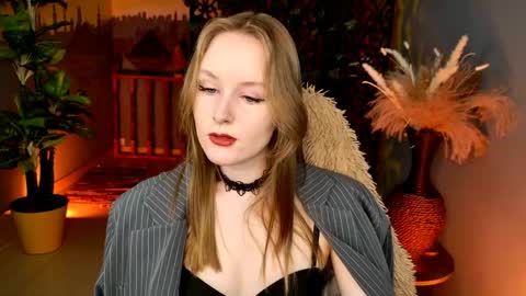 Vivien online show from April 29, 5:43 am