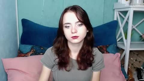 Snapshot of viviennero chatting on October 9, 4:38 am Mary online show from October 9, 4:38 am