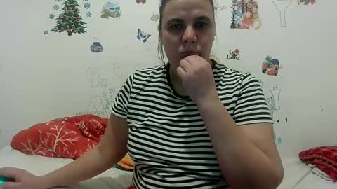 vixenbya online show from December 21, 6:44 pm