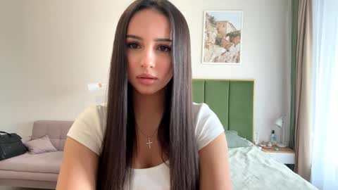 Miss Mia online show from May 7, 12:31 pm