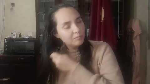 voulezvous_angel online show from November 8, 6:35 pm