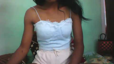 vounialdy online show from March 1, 7:41 am