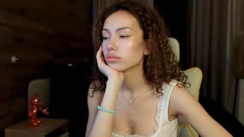 Lily online show from July 19, 5:42 am