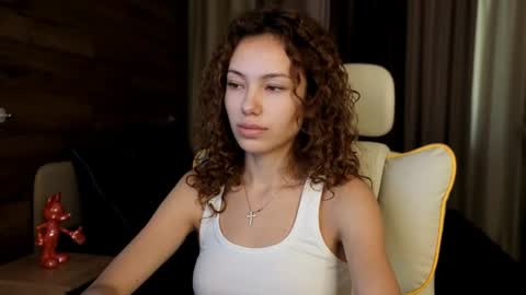 Lily online show from August 4, 5:24 am