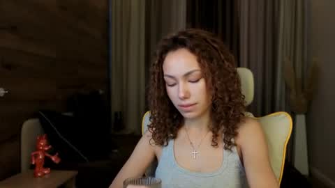 Lily online show from July 11, 5:29 am