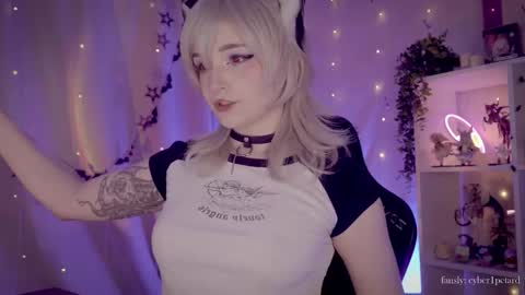 vronnier online show from December 18, 3:06 pm