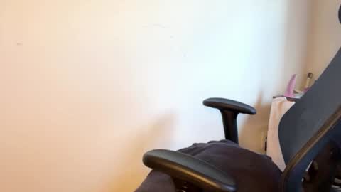 Snapshot of vvikki696996 chatting on December 12, 7:26 pm  Vikki y Valeria  online show from December 12, 7:26 pm