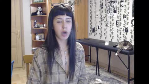 Mina online show from December 5, 1:16 am