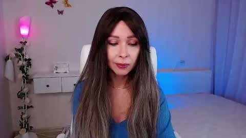 Snapshot of wendifoster chatting on February 24, 5:09 pm Wendi Foster online show from February 24, 5:09 pm