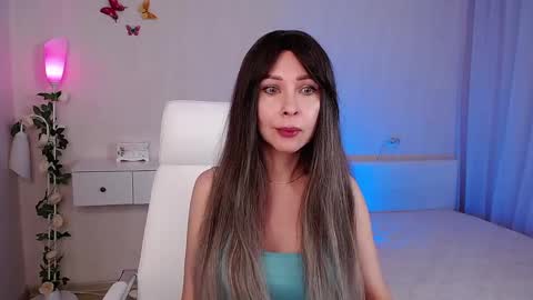 Snapshot of wendifoster chatting on February 27, 4:21 pm Wendi Foster online show from February 27, 4:21 pm