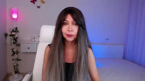 Snapshot of wendifoster chatting on September 9, 6:41 pm Wendi Foster online show from September 9, 6:41 pm