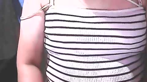 wethornypussy4u online show from July 6, 6:43 pm